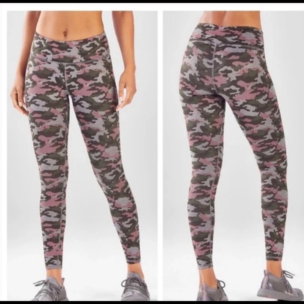 Fabletics Salar Camo Printed Powerhold Leggings
